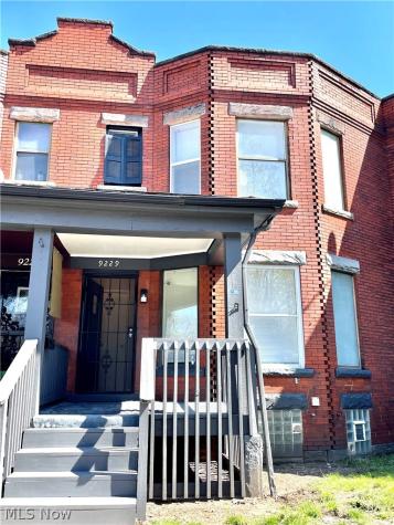 9229 Rosalind Avenue Cleveland OH 44106