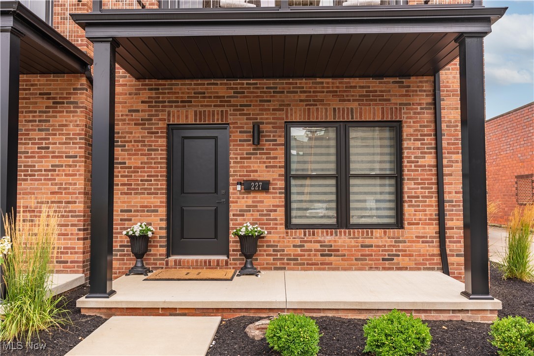 227 N Walnut Street Wooster OH 44691
