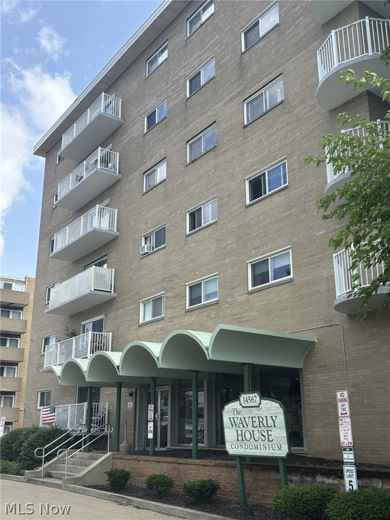 14567 Madison Avenue Lakewood OH 44107
