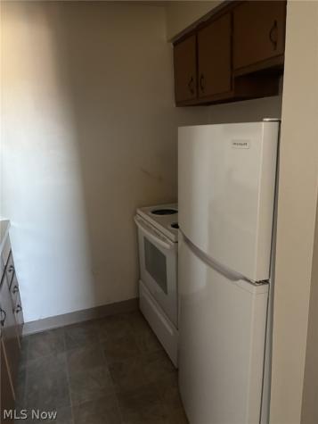 14567 Madison Avenue Lakewood OH 44107