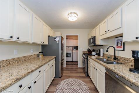 2114 W Reserve Circle Avon OH 44011