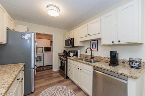 2114 W Reserve Circle Avon OH 44011
