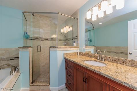 2114 W Reserve Circle Avon OH 44011