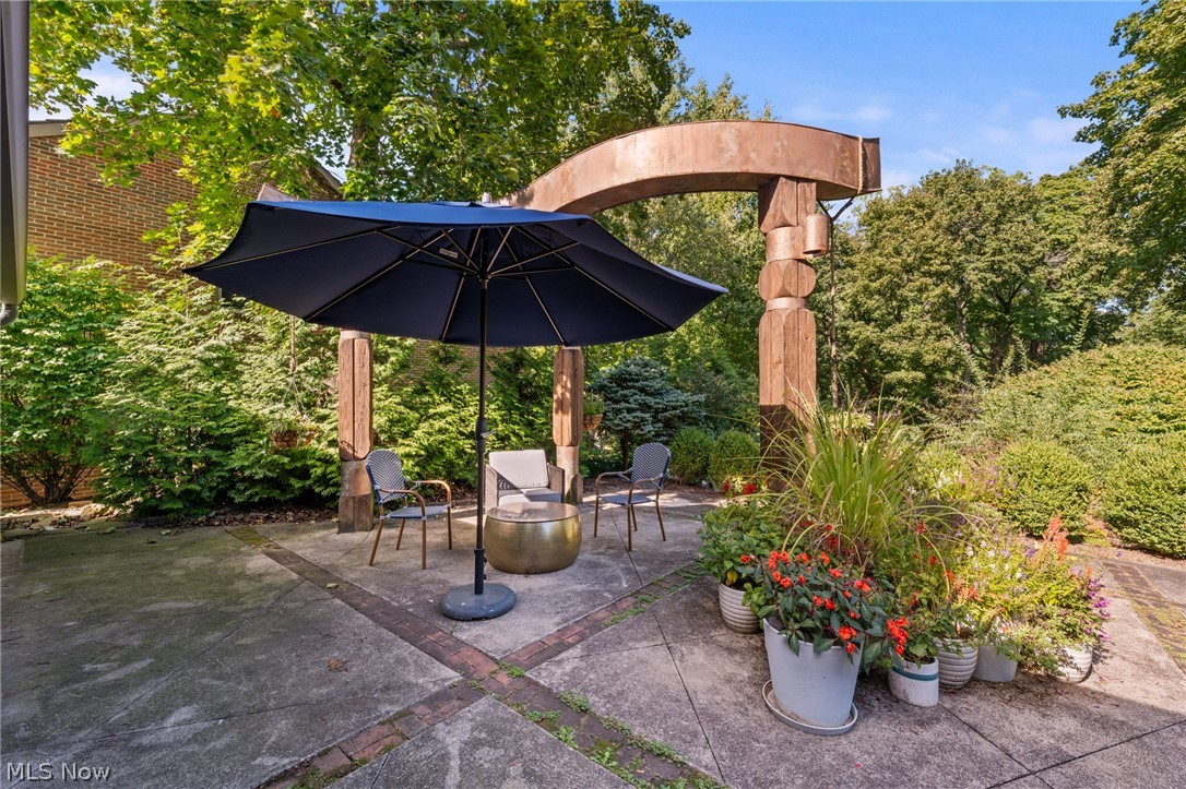 333 N Portage Path Akron OH 44303
