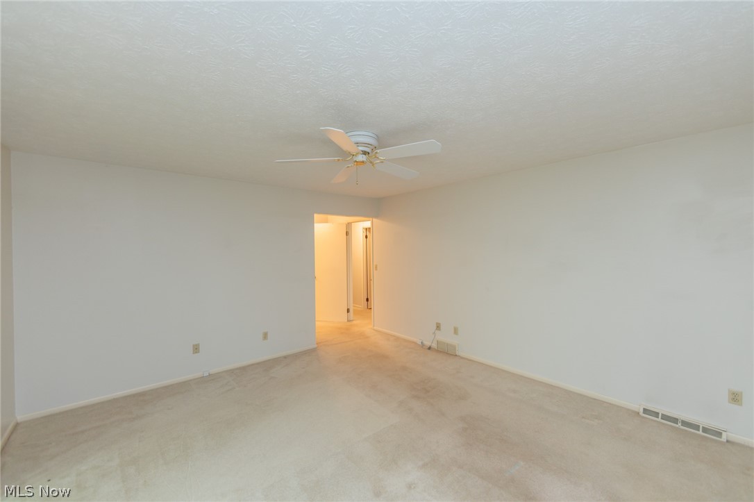 928 Trimble Place Sagamore Hills OH 44067