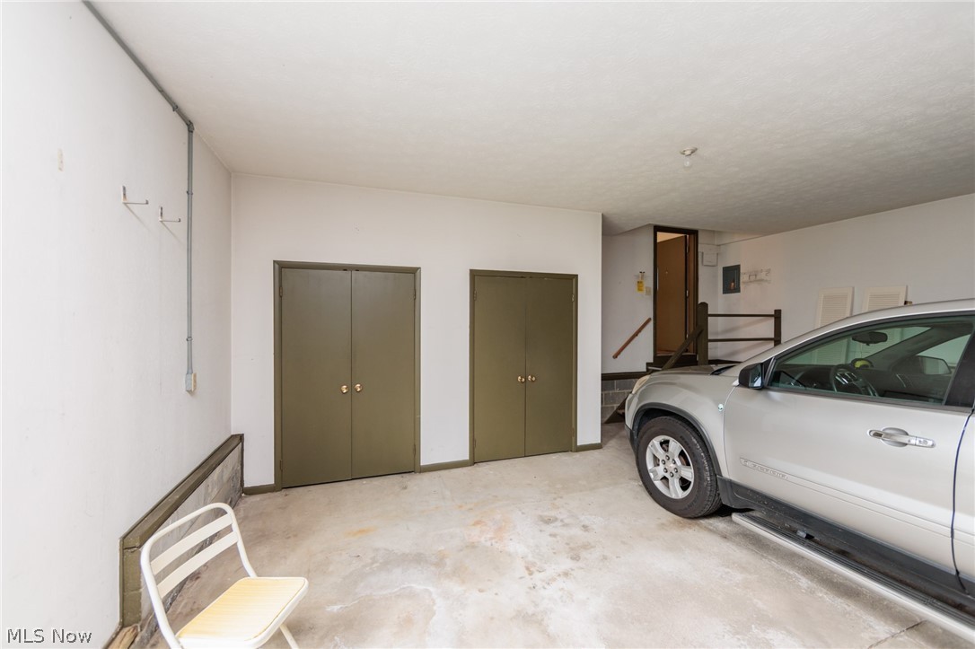 928 Trimble Place Sagamore Hills OH 44067