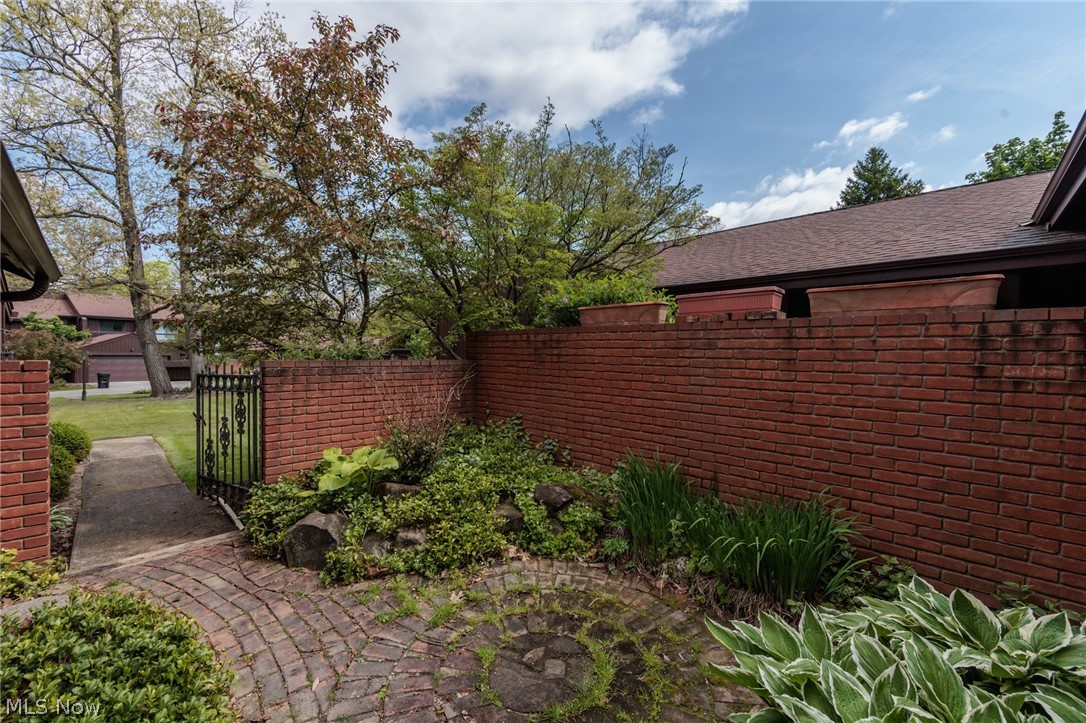 928 Trimble Place Sagamore Hills OH 44067