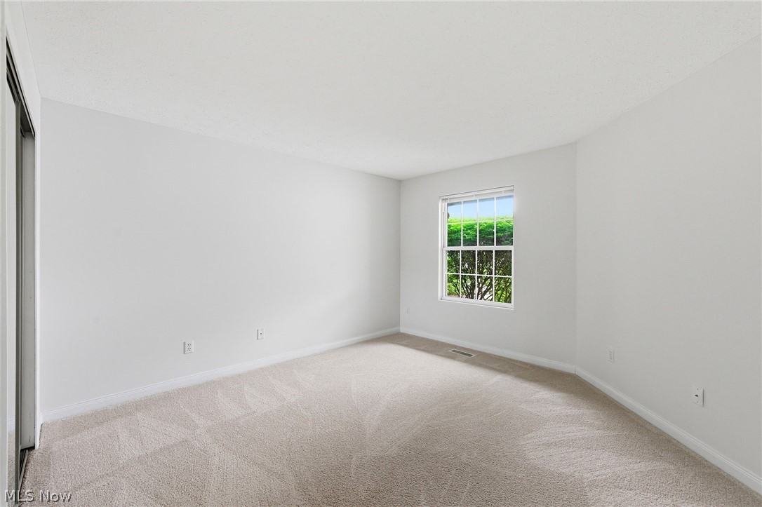 33817 Honeysuckle Lane North Ridgeville OH 44039
