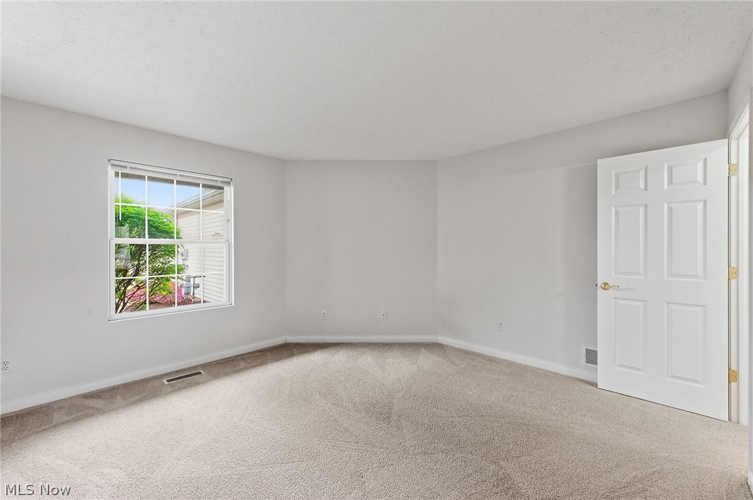 33817 Honeysuckle Lane North Ridgeville OH 44039