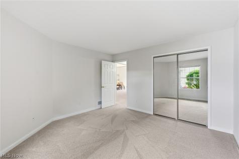 33817 Honeysuckle Lane North Ridgeville OH 44039