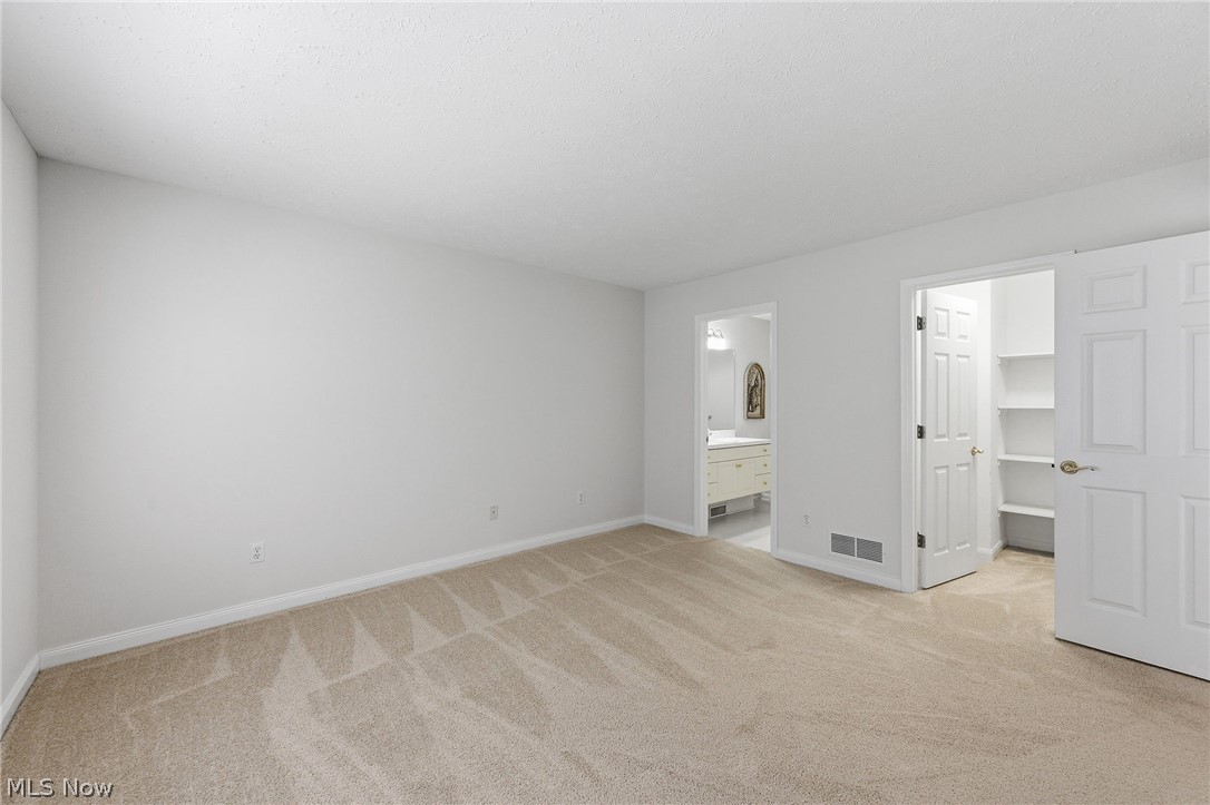 33817 Honeysuckle Lane North Ridgeville OH 44039