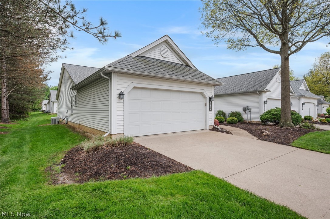 33817 Honeysuckle Lane North Ridgeville OH 44039