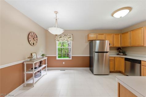 33817 Honeysuckle Lane North Ridgeville OH 44039