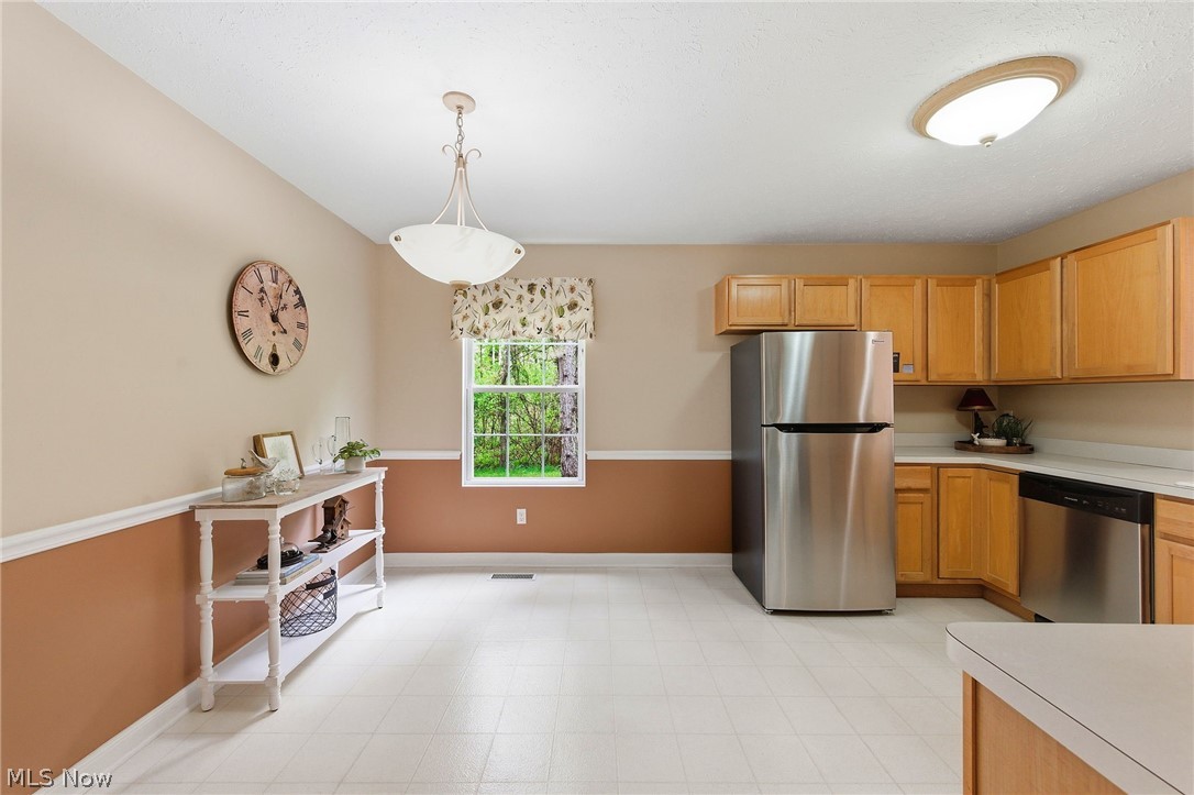 33817 Honeysuckle Lane North Ridgeville OH 44039
