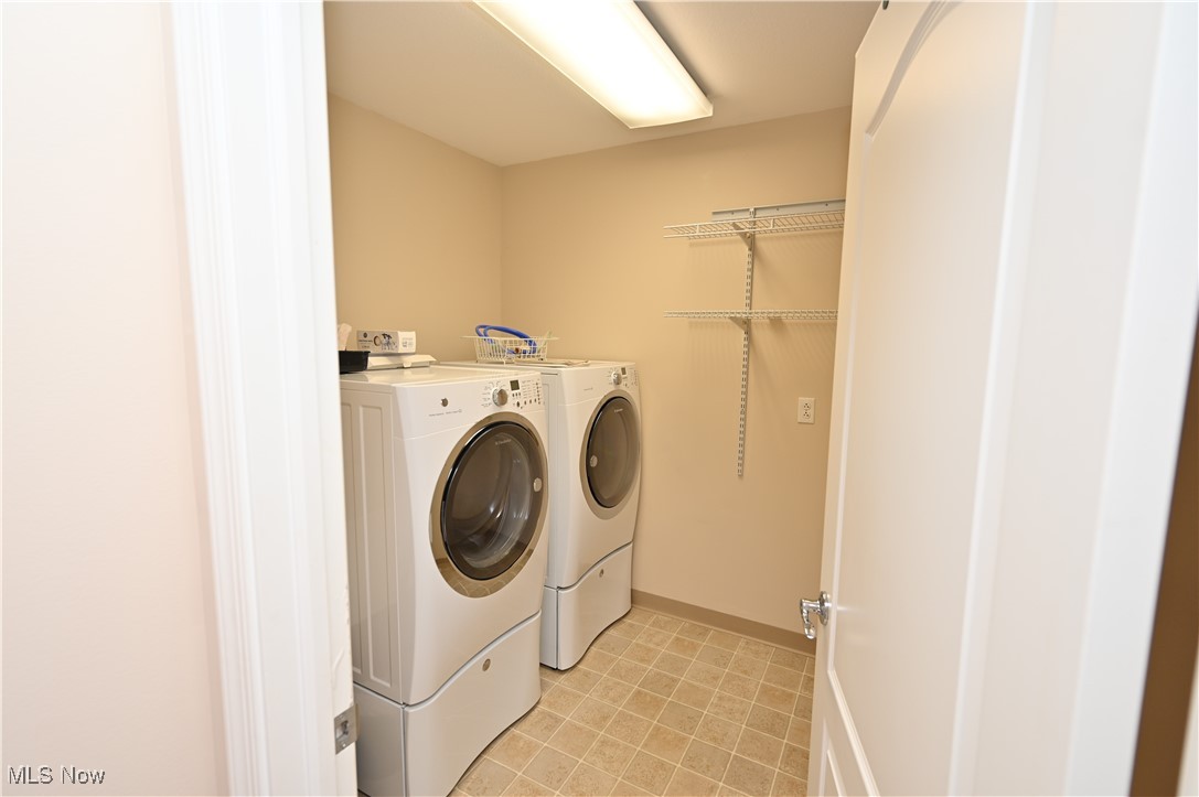 170 Sandy Court New Middletown OH 44442