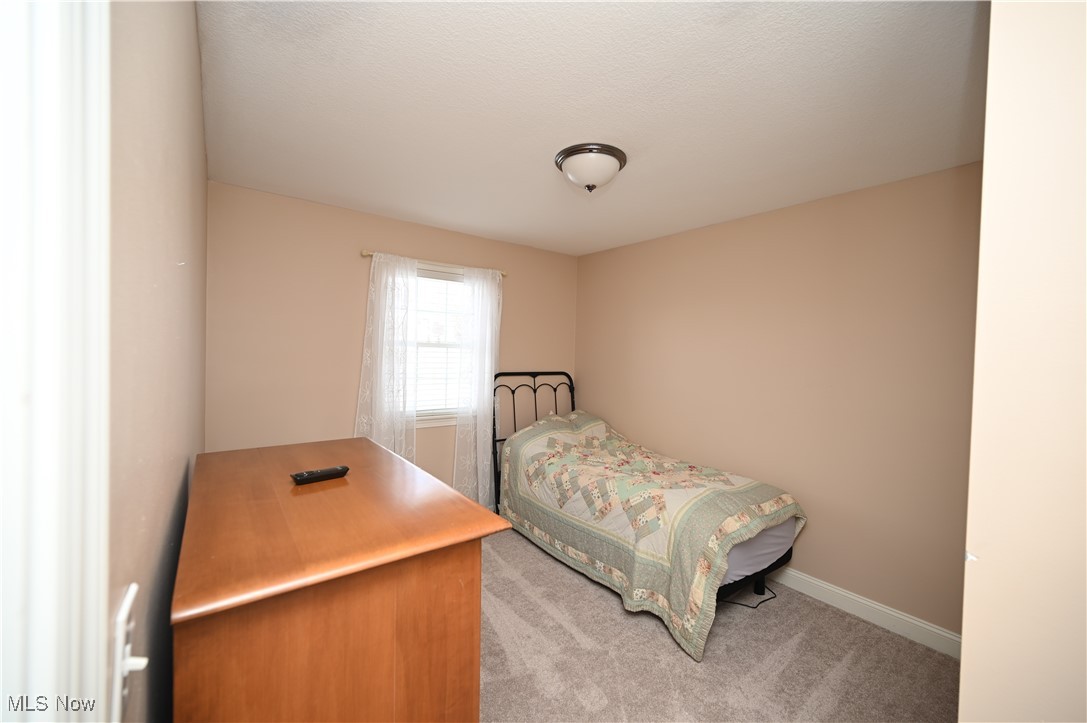 170 Sandy Court New Middletown OH 44442