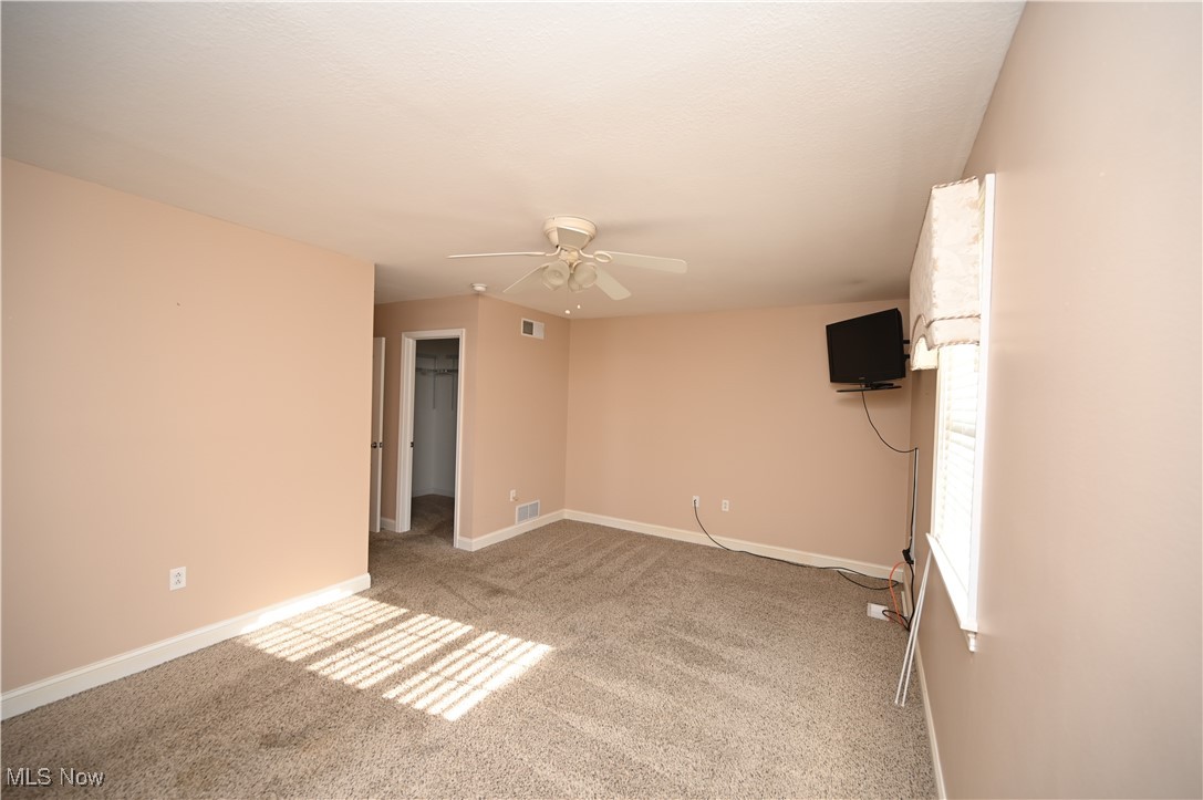 170 Sandy Court New Middletown OH 44442