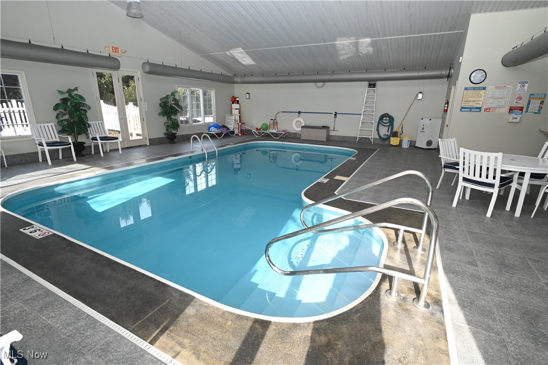 170 Sandy Court New Middletown OH 44442
