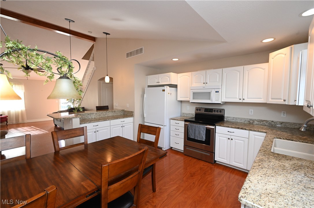 170 Sandy Court New Middletown OH 44442