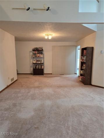 68 Starboard Circle Akron OH 44319