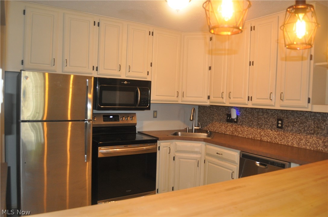1193 Pinecrest Place Willoughby OH 44094
