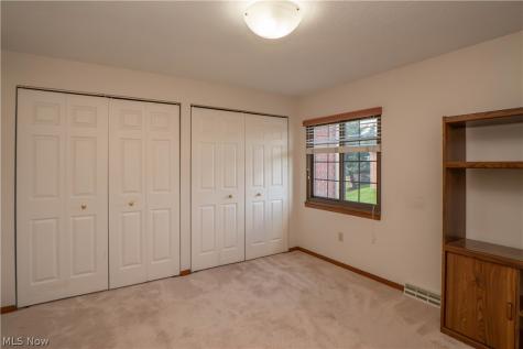 1836 Beechwood Avenue NE North Canton OH 44720