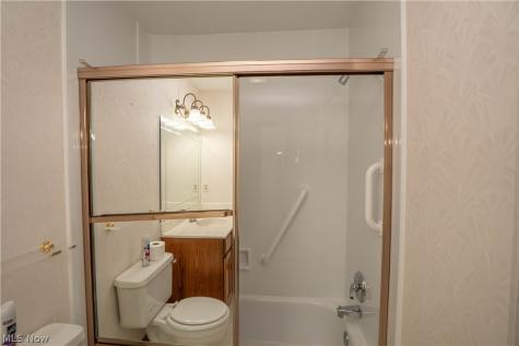 1836 Beechwood Avenue NE North Canton OH 44720