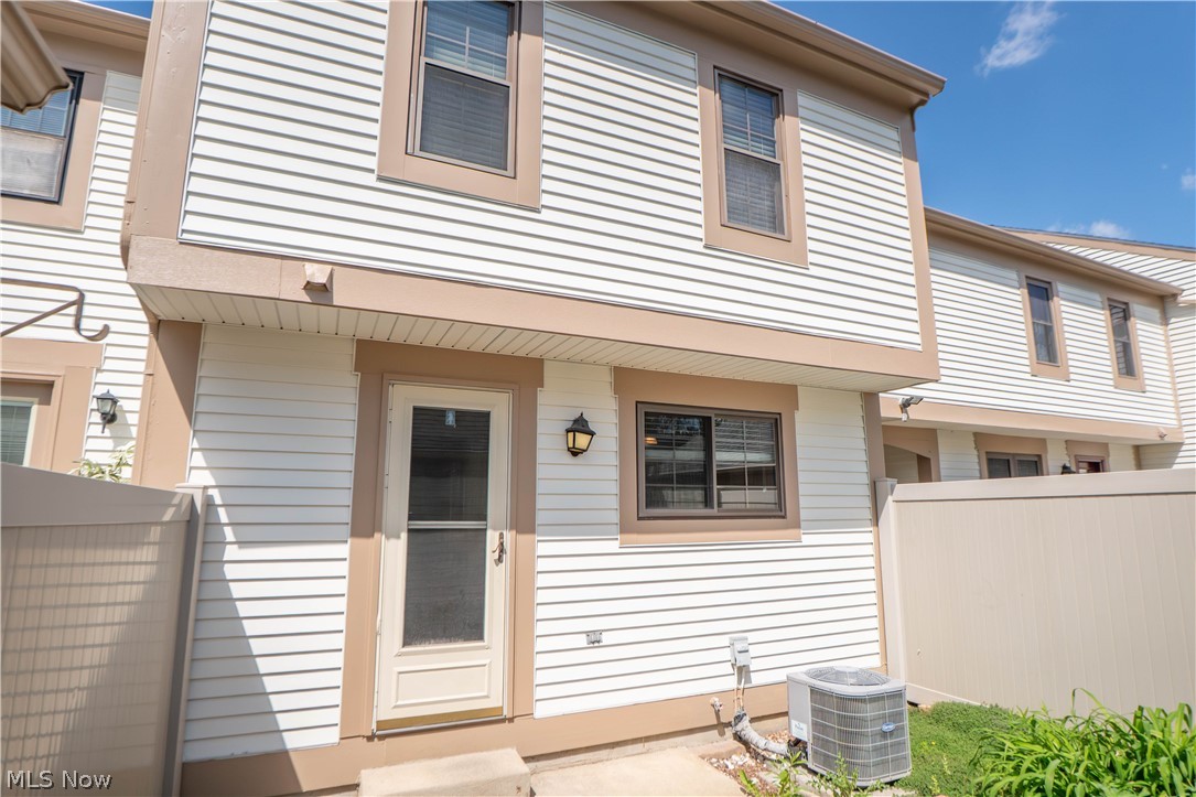 1836 Beechwood Avenue NE North Canton OH 44720