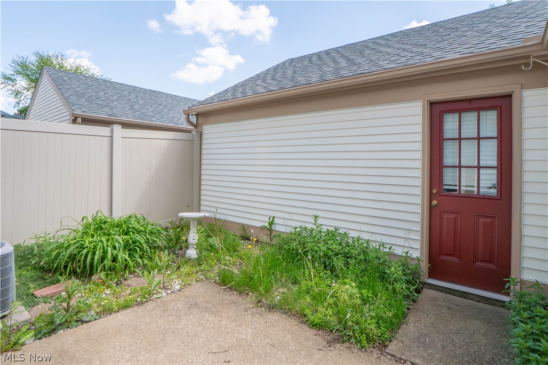 1836 Beechwood Avenue NE North Canton OH 44720