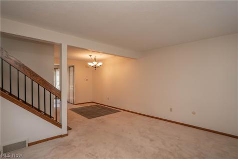 1836 Beechwood Avenue NE North Canton OH 44720