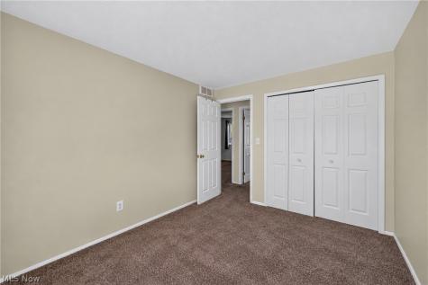 26534 Sussex Drive Olmsted Falls OH 44138