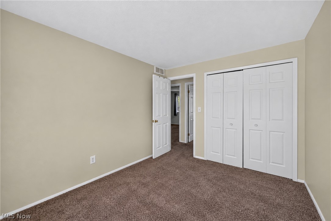 26534 Sussex Drive Olmsted Falls OH 44138