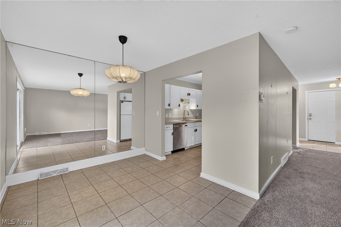 26534 Sussex Drive Olmsted Falls OH 44138