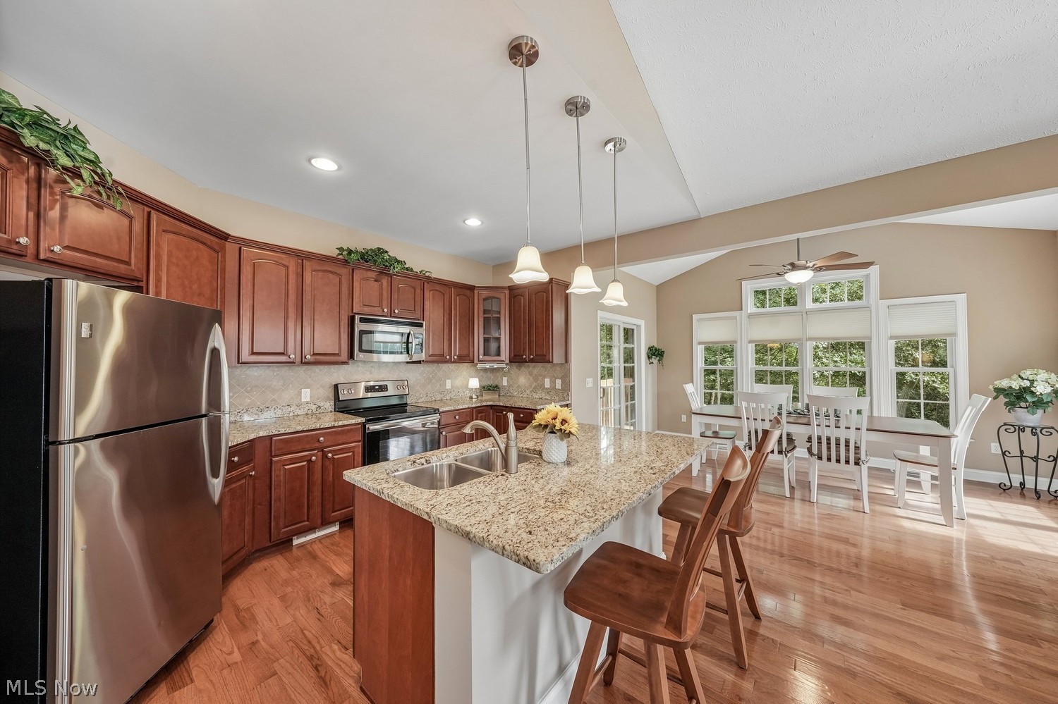 427 Creekside Drive Mayfield Heights OH 44143