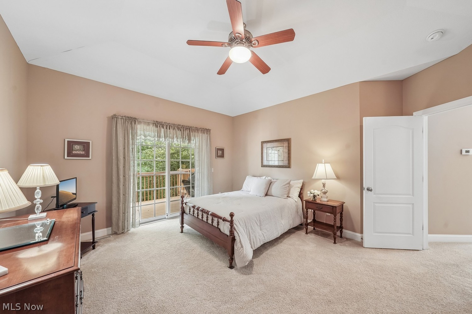 427 Creekside Drive Mayfield Heights OH 44143