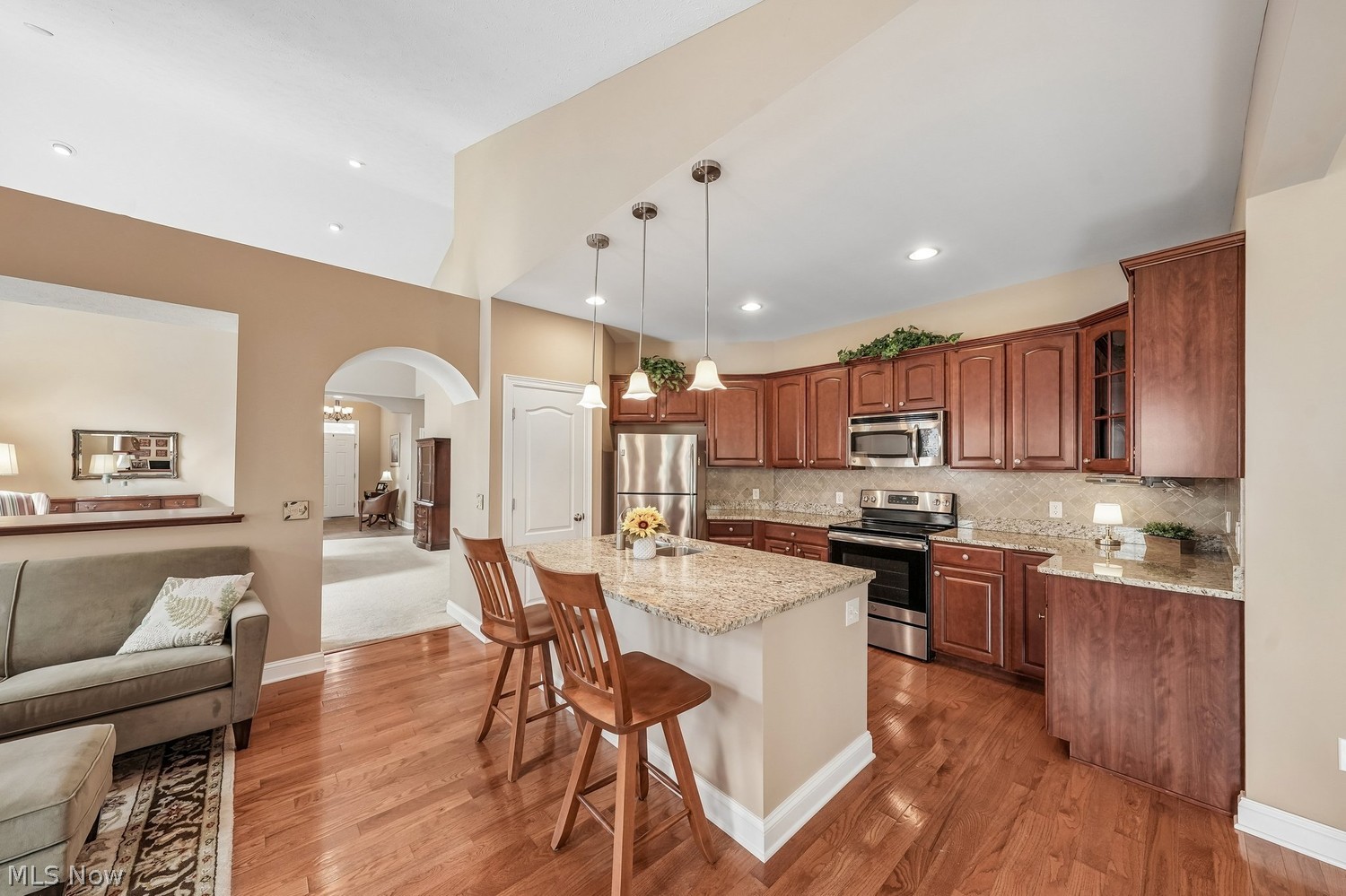 427 Creekside Drive Mayfield Heights OH 44143