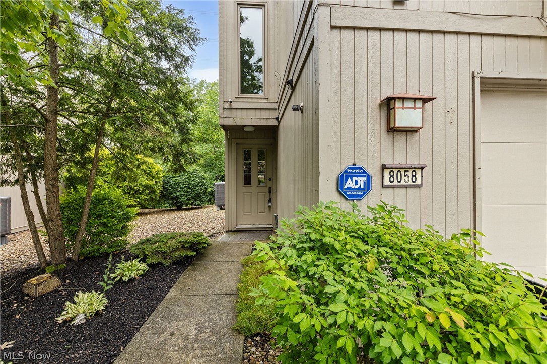 8058 Steven David Drive Strongsville OH 44149