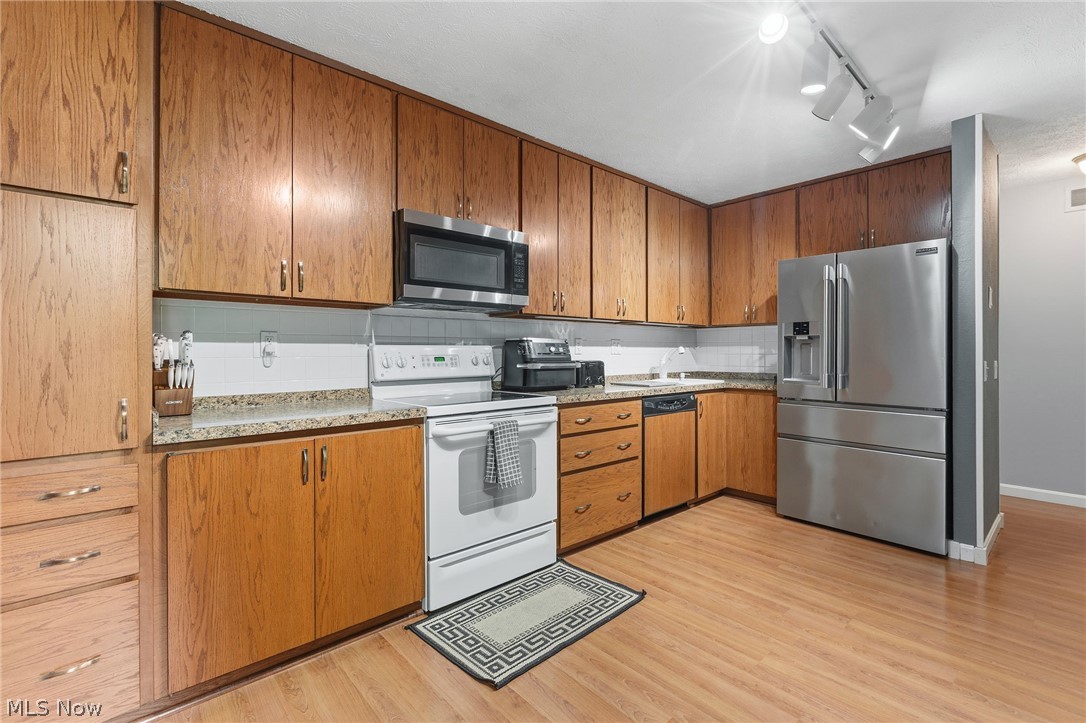 8058 Steven David Drive Strongsville OH 44149