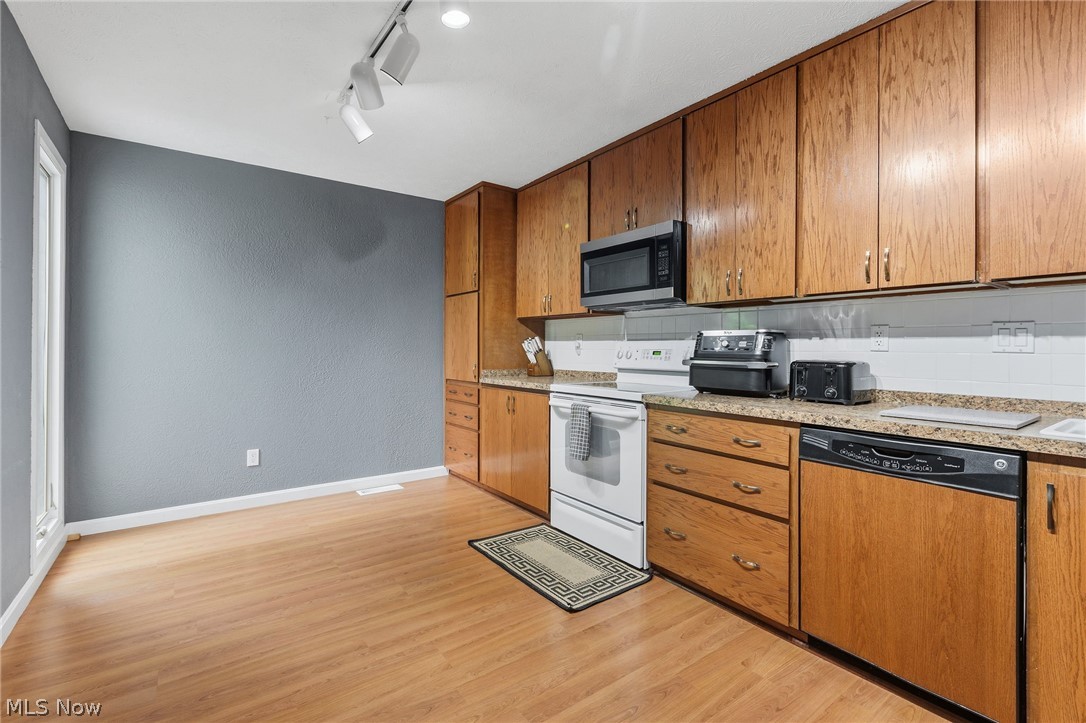 8058 Steven David Drive Strongsville OH 44149