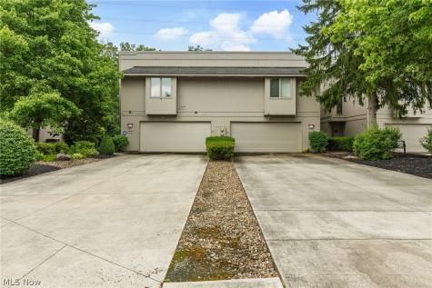 8058 Steven David Drive Strongsville OH 44149