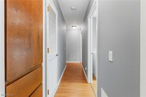 8058 Steven David Drive Strongsville OH 44149