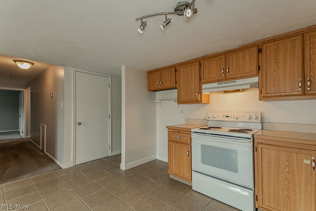 6876 Smith Road Middleburg Heights OH 44130