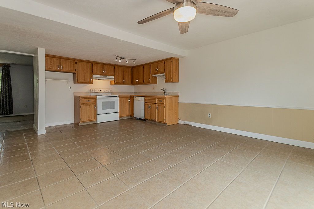 6876 Smith Road Middleburg Heights OH 44130