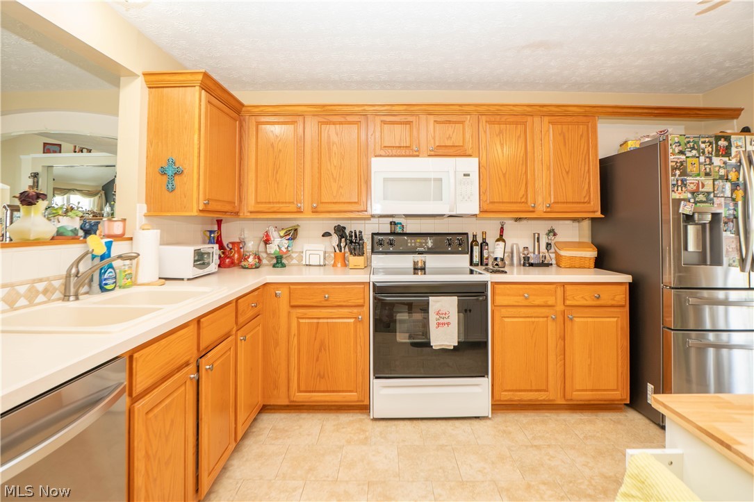 1643 Southpointe Circle NE Canton OH 44714
