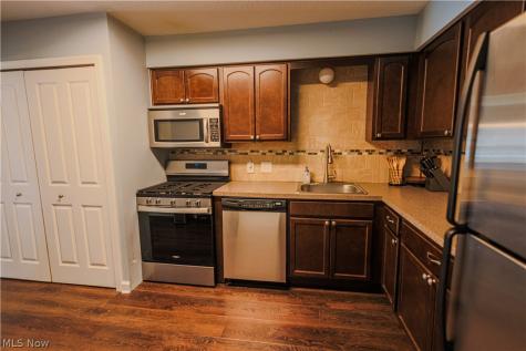 9040 Portage Pointe Drive Streetsboro OH 44241