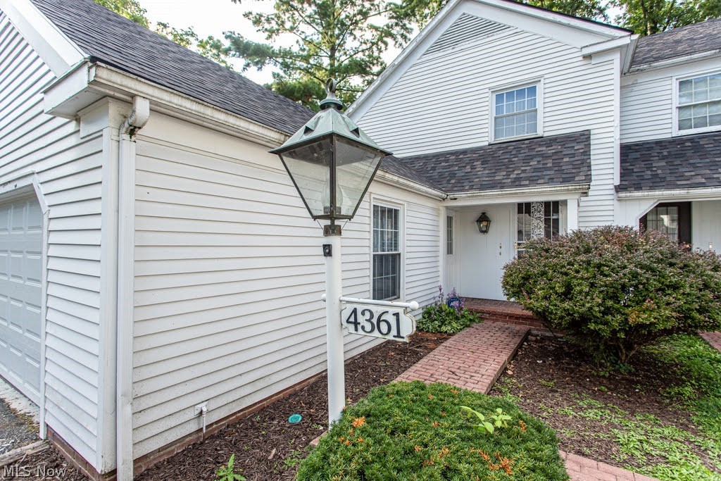 4361 Devonshire Drive Youngstown OH 44512