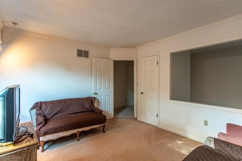 4361 Devonshire Drive Youngstown OH 44512