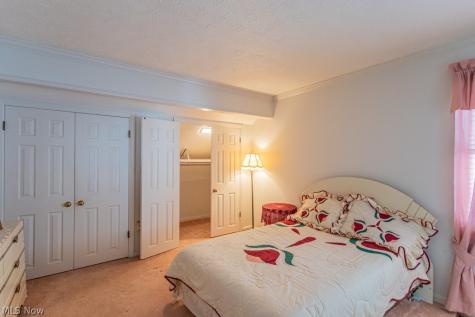 4361 Devonshire Drive Youngstown OH 44512