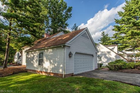 4361 Devonshire Drive Youngstown OH 44512
