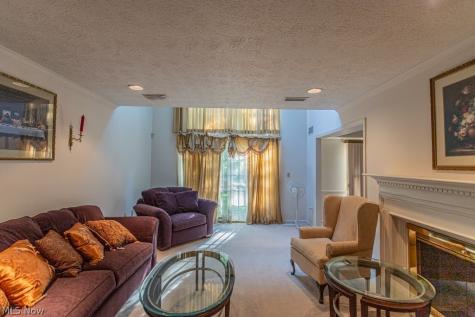 4361 Devonshire Drive Youngstown OH 44512